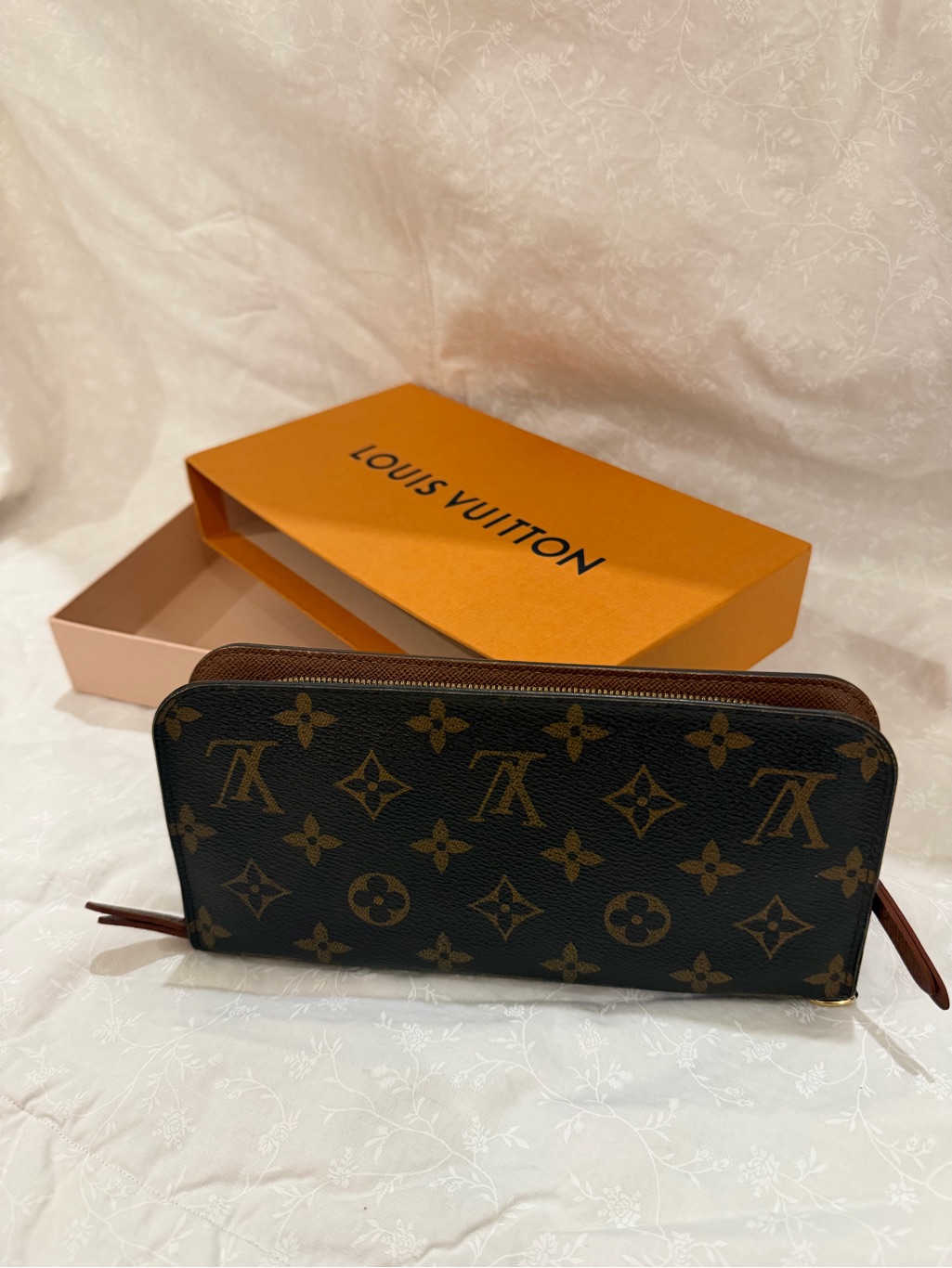Louis Vuitton Monogram Zip-Wallet - Brown/Gold